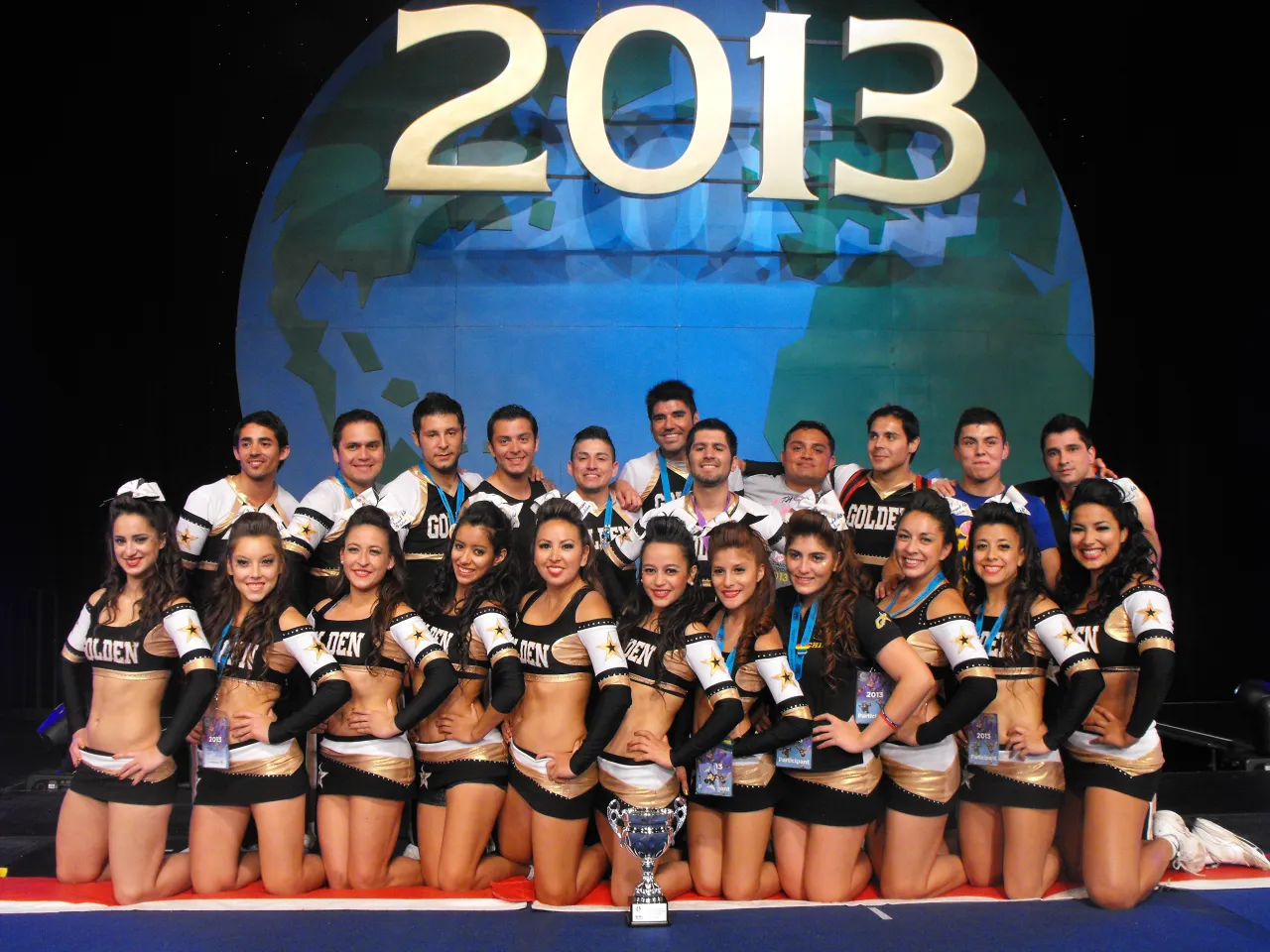 Primeros equipos representantes en Worlds y COA Ultimate — 2013 (1 de 10)