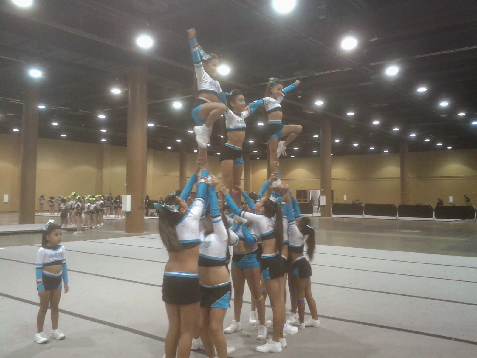 Primeros equipos representantes en Worlds y COA Ultimate — 2013 (7 de 10)